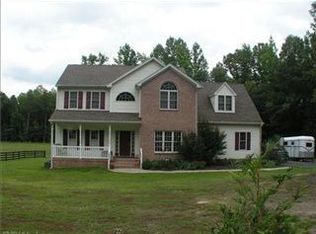 14459 Winding Grove Ln, Lanexa, VA 23089