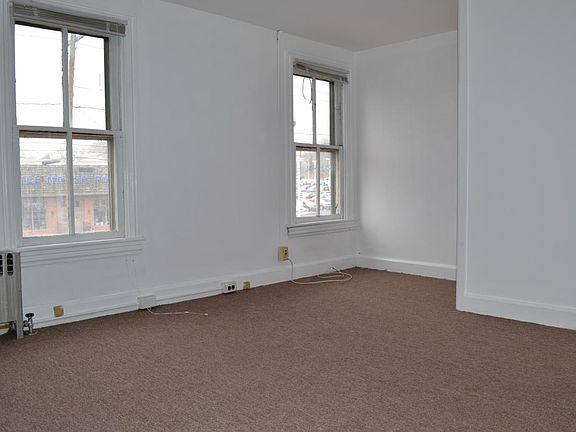 3rd image of 5 N Sycamore St