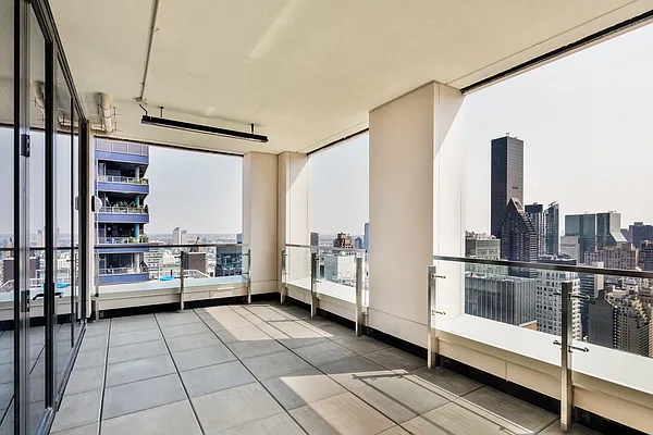 Rented by MOTION New York | media 34