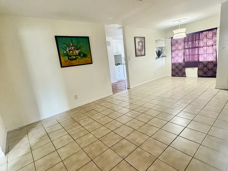 4717 Town N Country Blvd — Photo 2