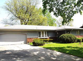 2016 Lin Lor Ln, Elgin, IL 60123