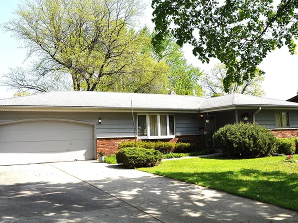 2016 Lin Lor Ln, Elgin, IL 60123