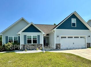 145 Bridgeport Dr, Sneads Ferry, NC 28460