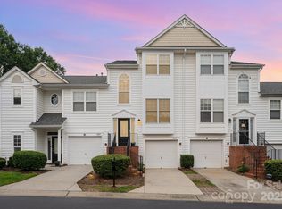 2833 Avalon Loop Rd, Charlotte, NC 28269