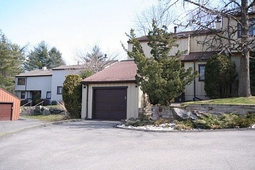 2nd image of 270 Birch Ln