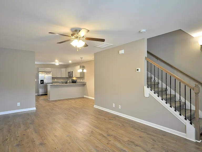 291 Alexander Blvd — Photo 5