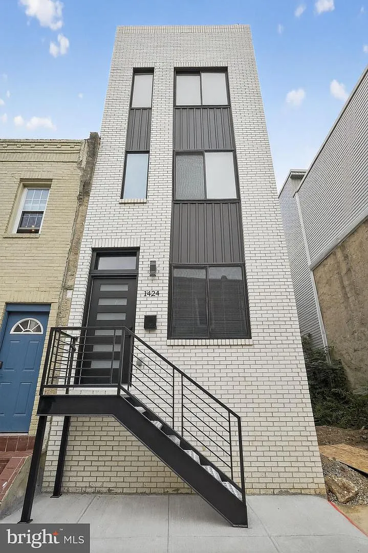 1424 S Ringgold St photo 1