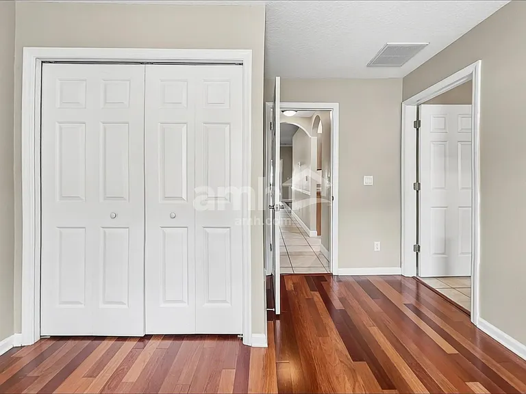 1033 Legends Pass Dr — Photo 15
