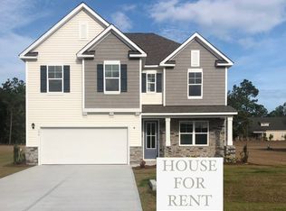 196 Capital Dr, Hampstead, NC 28443