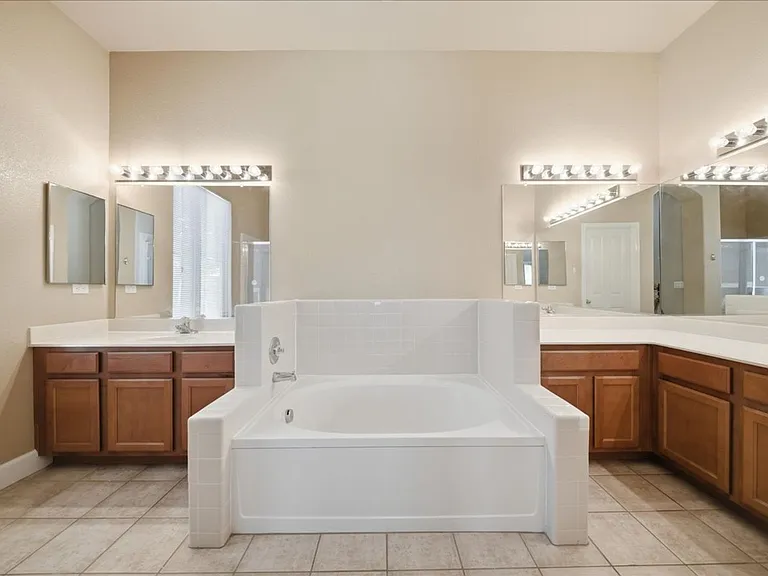 4319 Cadee Ct — Photo 24