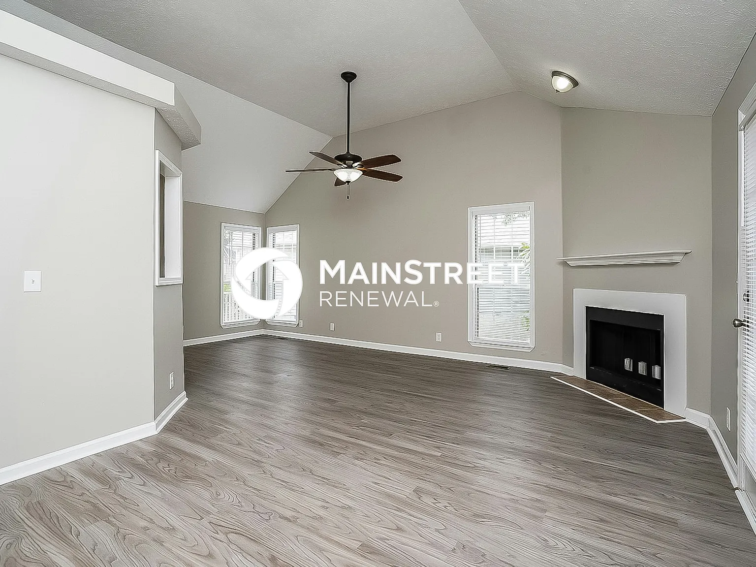 216 Shoemaker Ct — Photo 3