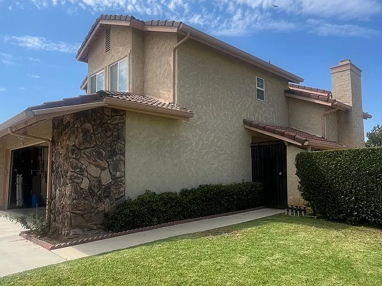 613 Santa Paula St — Photo 5