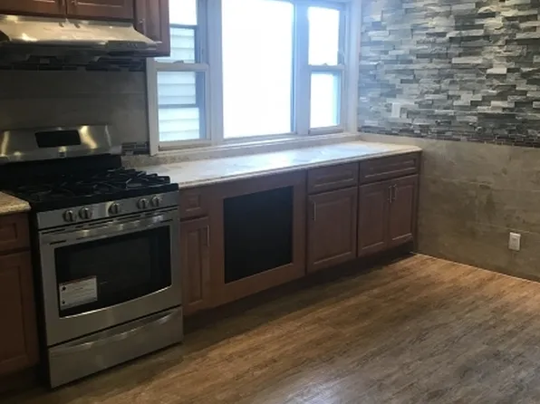 438 N 2nd St, East Newark, NJ 07029