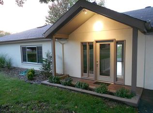 3951 Dunn Rd, Hazelwood, MO 63042