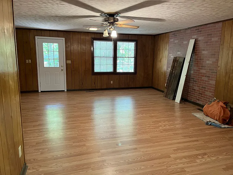 148 Highway 30 E — Photo 11