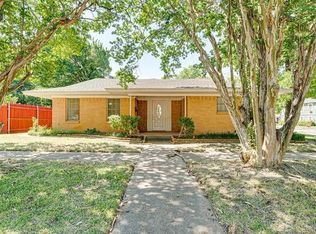 409 W Crockett St, Ennis, TX 75119