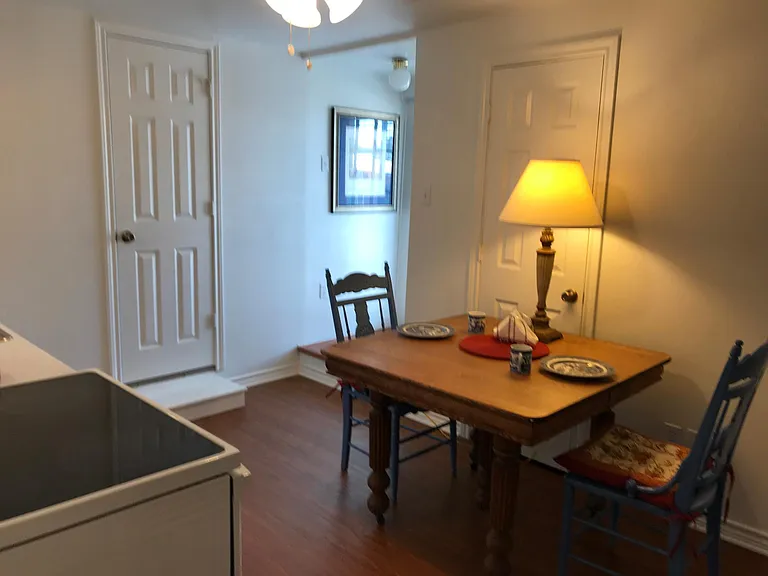 114 E Frank St — Photo 8
