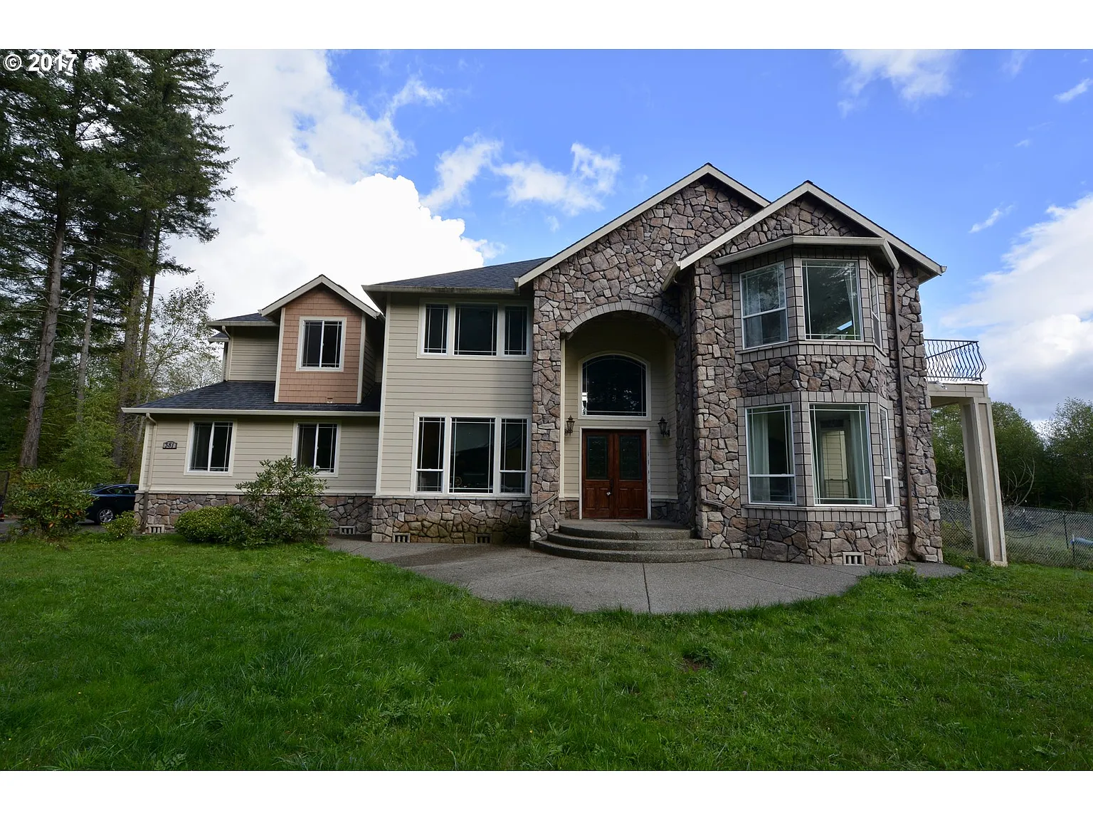 381 Panda Rd photo 1