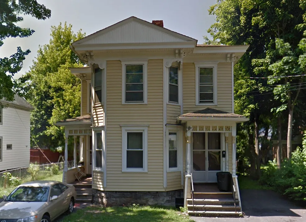 214 Barrett St APT 2 photo 1