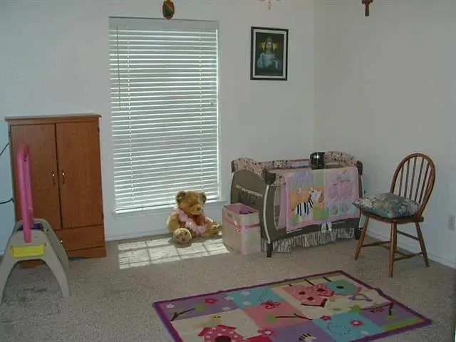 1468 Mayflower Ln — Photo 7