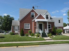 1st image of 103 W Catherine St