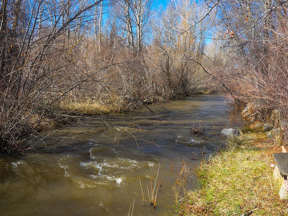 2nd image of 25 Spur Dr