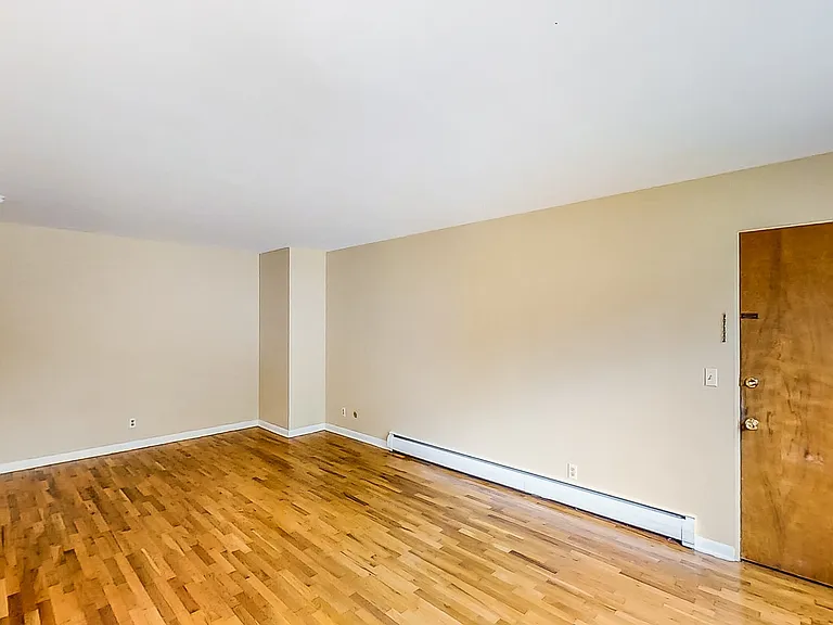 1410 Old Canton Ln — Photo 24