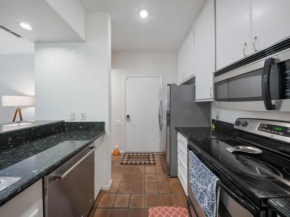 4904 Feagan St, Houston, TX 77007