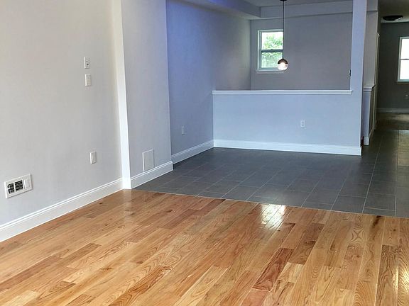 4th image of 1331 Wallace St #A