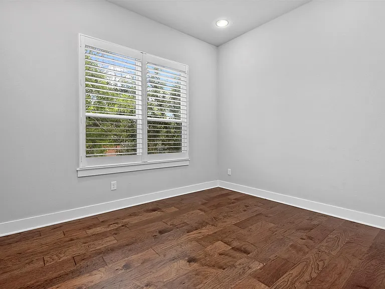 909 Oak St #C — Photo 29