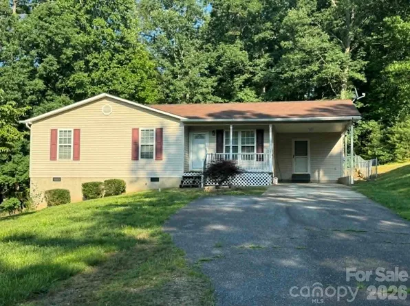 2588 Knight Dr, Lenoir, NC 28645