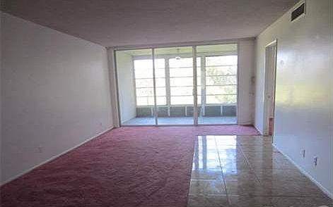 5th image of 3051 S Palm Aire Dr APT 309