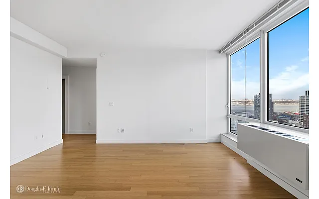 Rented by Douglas Elliman | media 14