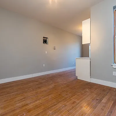 Rented by Nooklyn NYC LLC | media 43
