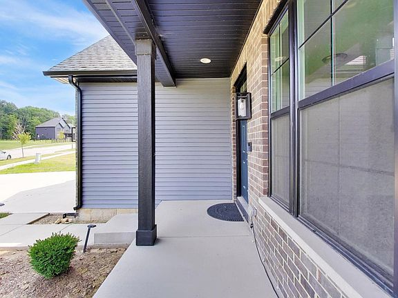 5th image of 495 Timber Oak Ln