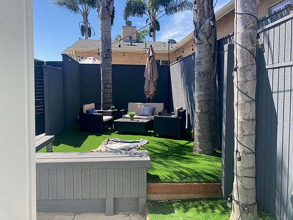 Private enclosed Yard