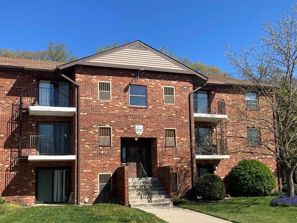 10 Chase Hall