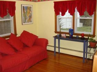 215 Burncoat St, Worcester, MA 01606