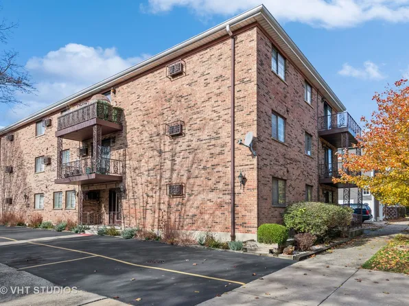 122 Circle Ave APT 206, Forest Park, IL 60130