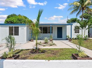 1306 S C Terrace, Lake Worth Beach, FL 33460
