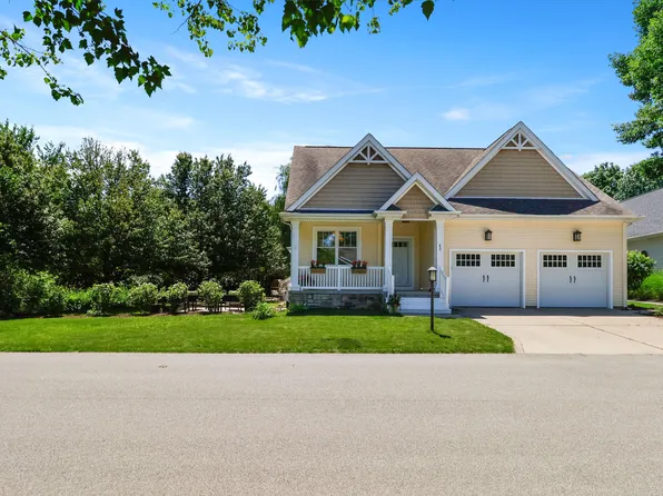 42 N Prairie Pkwy, Valparaiso, IN 46385