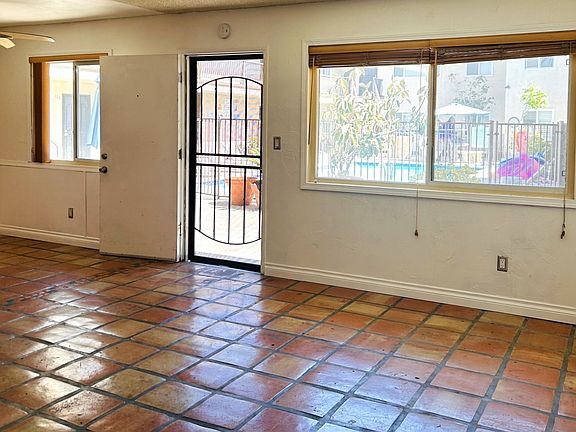 4th image of 4930 Del Mar Ave