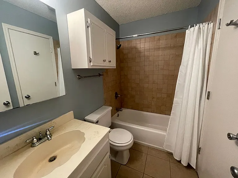1003 E Dell Ave — Photo 6