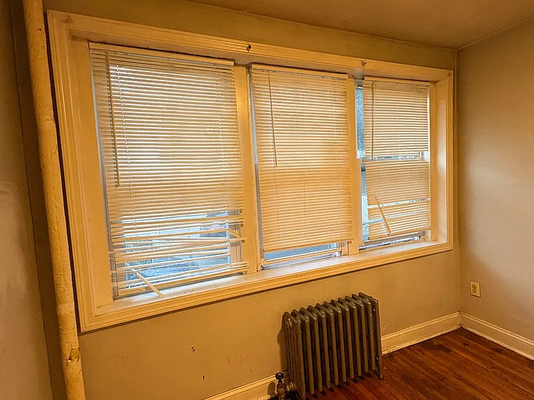 22 Warren St #7 — Photo 2