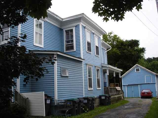 2nd image of 121 Lark St