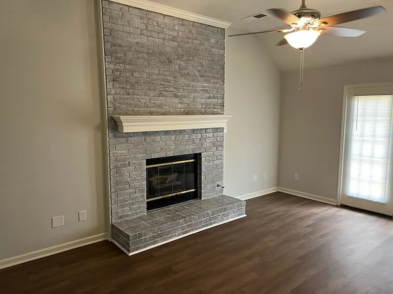 7703 Crystal Brook Cv — Photo 5