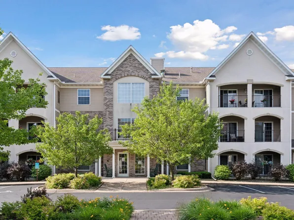 15550 Linnet St NW APT 201, Andover, MN 55304