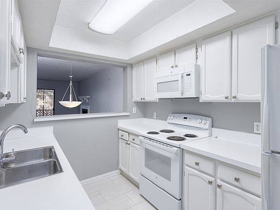 5th image of 4503 N Oconnor Rd #1113