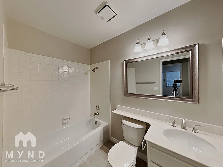 1602 Mapleleaf St — Photo 15