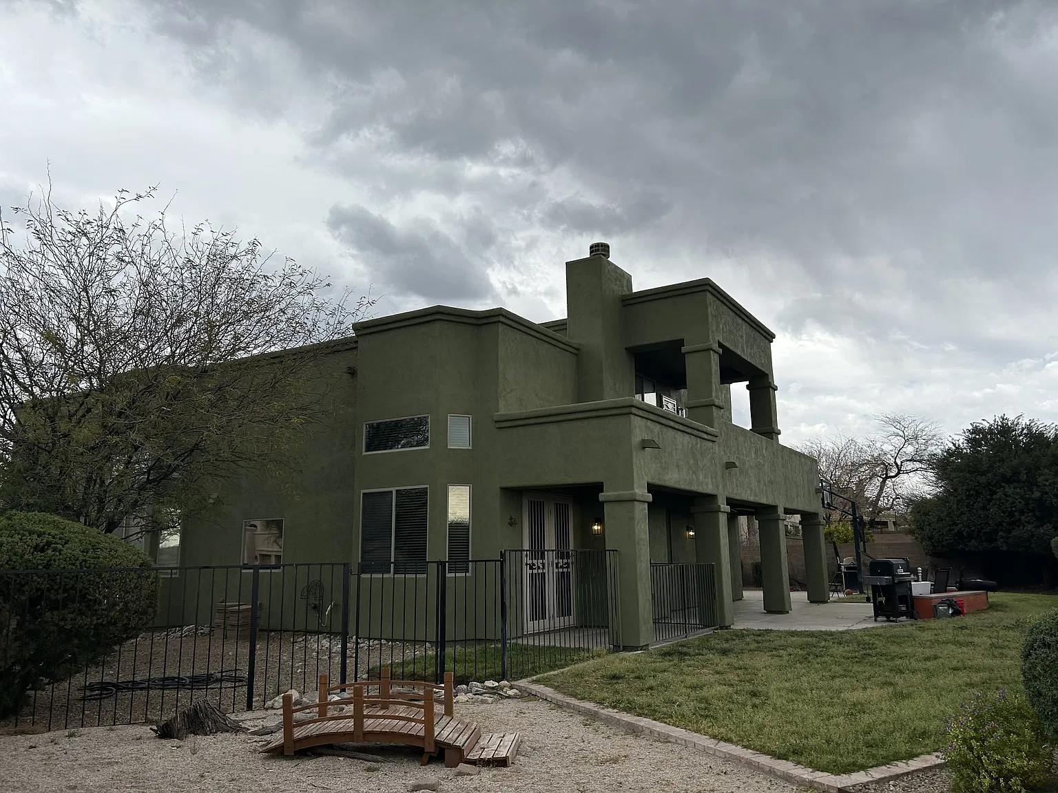 6 bed, 3400 sqft, $3,600 — Photo 2